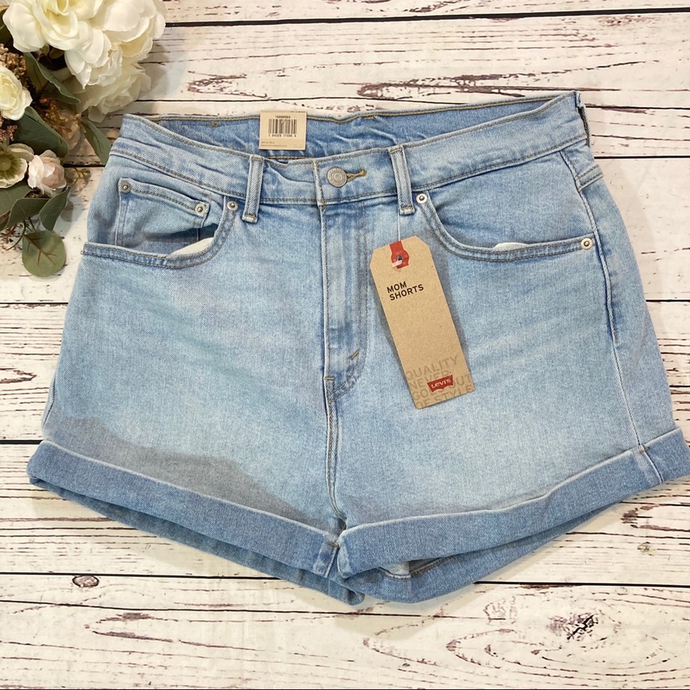 Levi’s vintage inspired mom denim shorts NWT - Picture 6 of 8